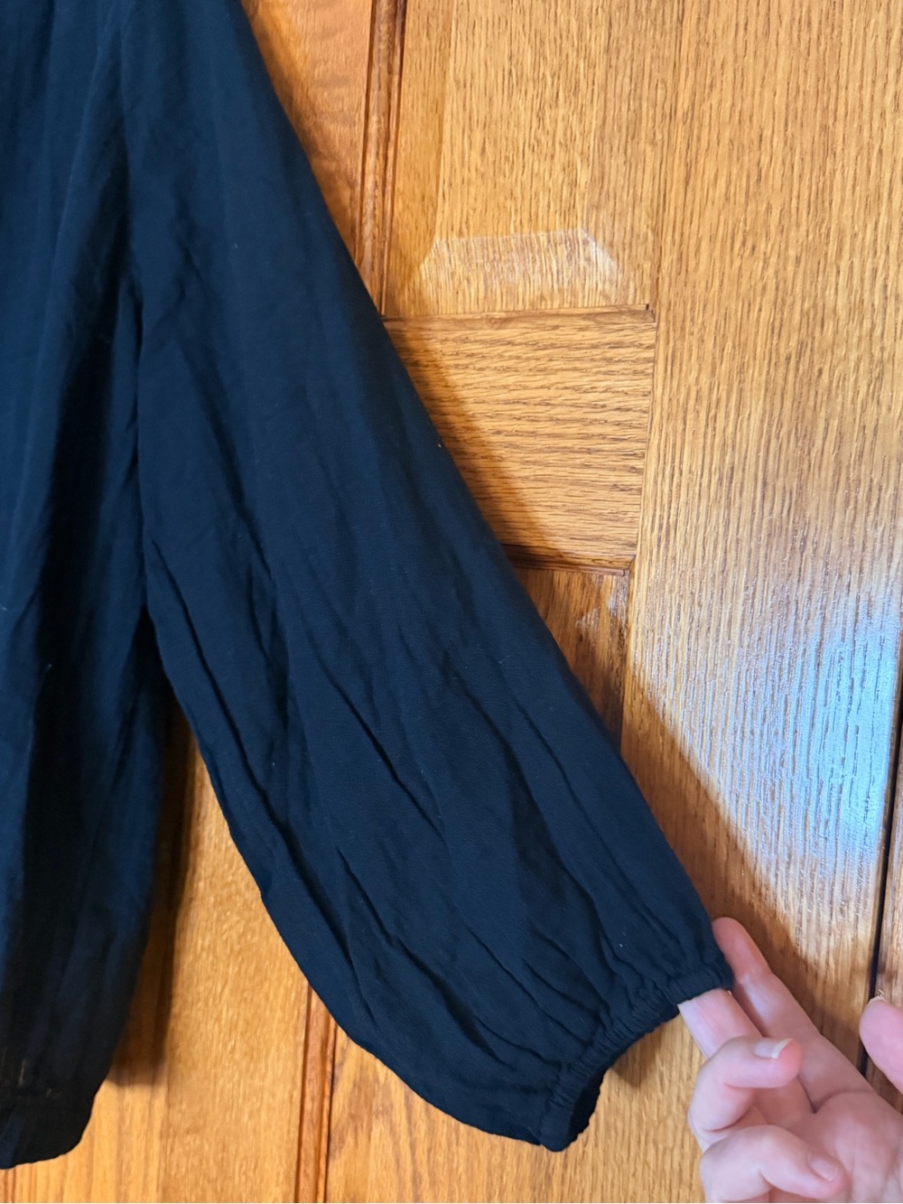 Old Navy Black Balloon Sleeve Blouse - Picture 3 of 5